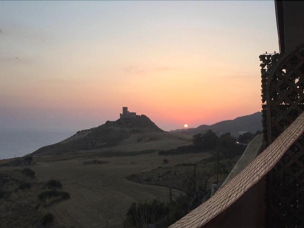 La Collina Sul Mare Bed & Breakfast Palma di Montechiaro Exterior photo