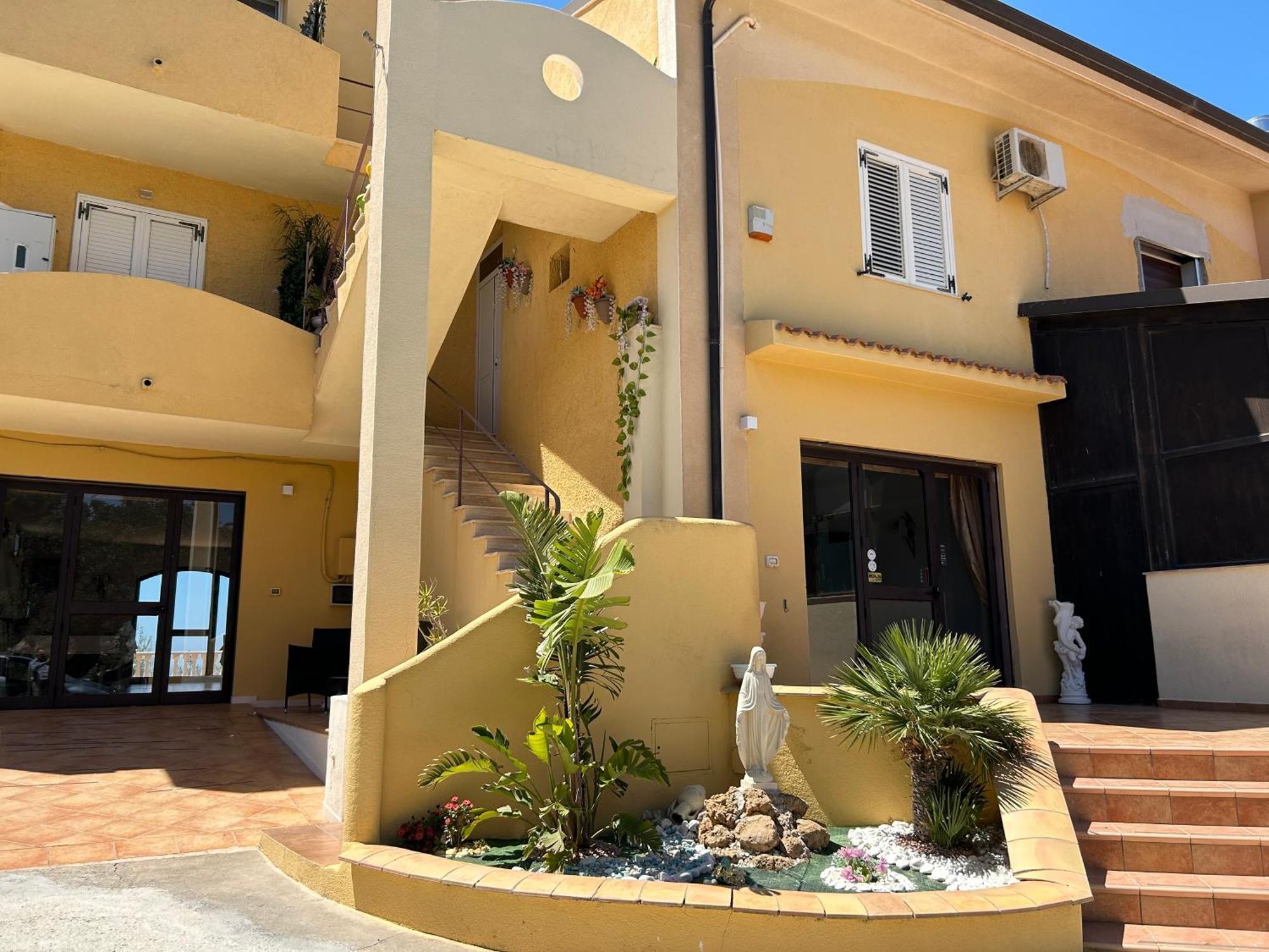 La Collina Sul Mare Bed & Breakfast Palma di Montechiaro Exterior photo